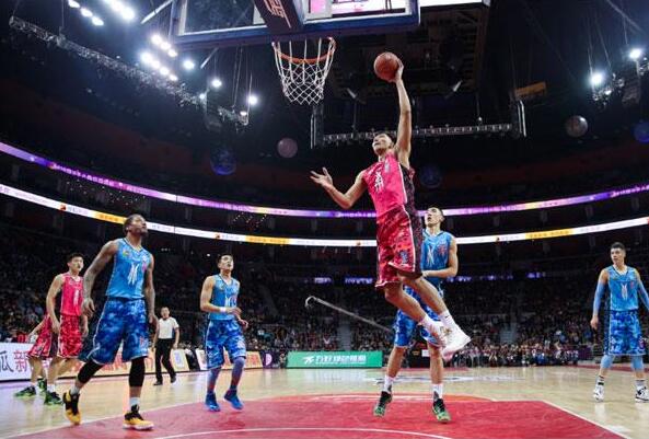 马尔基西奥玩皇马传奇二选一：C罗＞齐达内、大罗（马尔基西奥皇马传奇二选一：C罗力压齐达内与大罗）