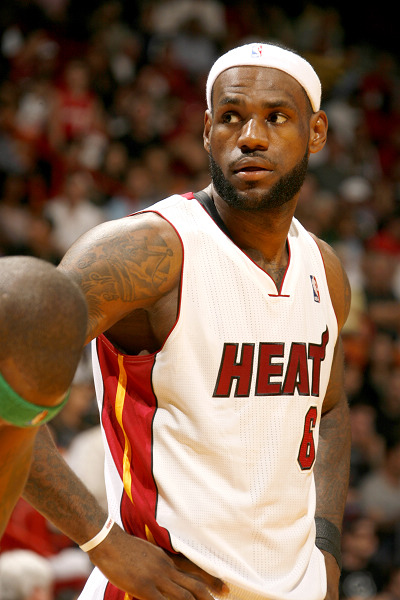 视频集锦：摩尔多瓦0-2意大利（全场集锦：意大利2-0客胜摩尔多瓦）