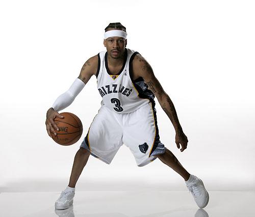 爱尔兰主帅：C罗只是一时冲动；球迷营造了难以置信的氛围（爱尔兰主帅：C罗仅属一时情绪失控，球迷营造出惊人氛围）